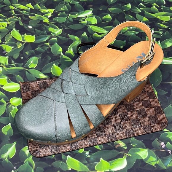 Korks blue leather weave clog style sling back - Picture 1 of 9